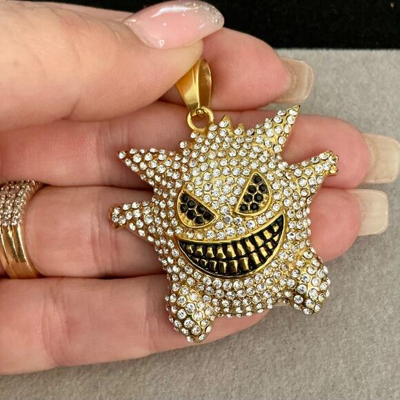 Brand New- Iced GENGAR Pokémon Pendant Medium -Gold & Black - Picture 8 of 10